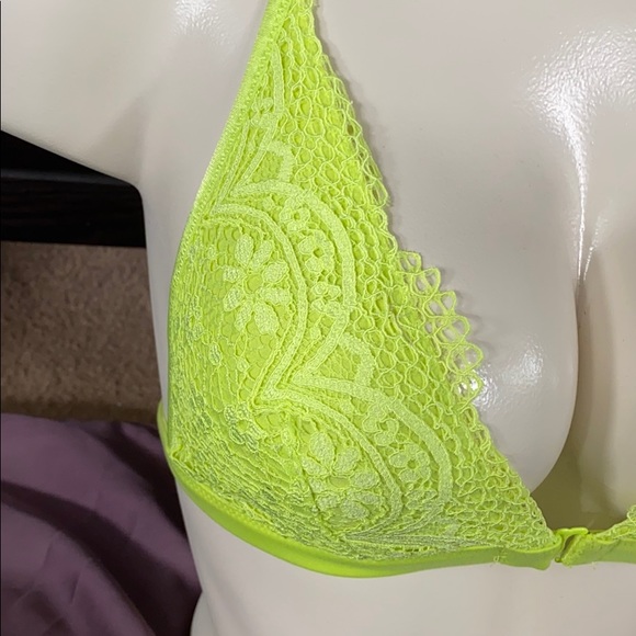 BODY by Victoria Victoria’s Secret Front Close Bra - Picture 2 of 8